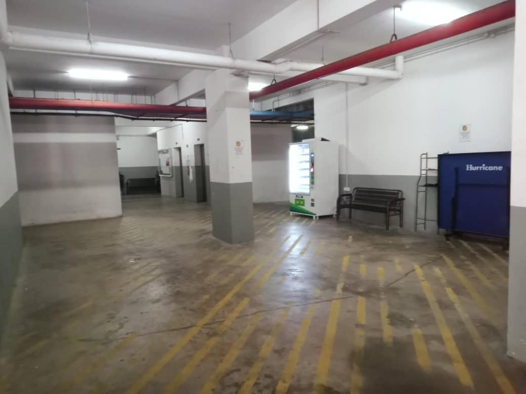 Homestay Budget Kuala Terengganu Tulipsia House Exterior foto